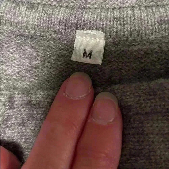 Grey women’s sz M boxy sweater, warm, cozy, see pics - Picture 8 of 8